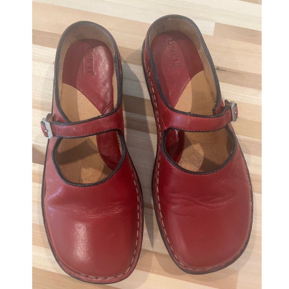 Women’s sz Born slides leather  Mary Jane style wine color MINT condition L@@K